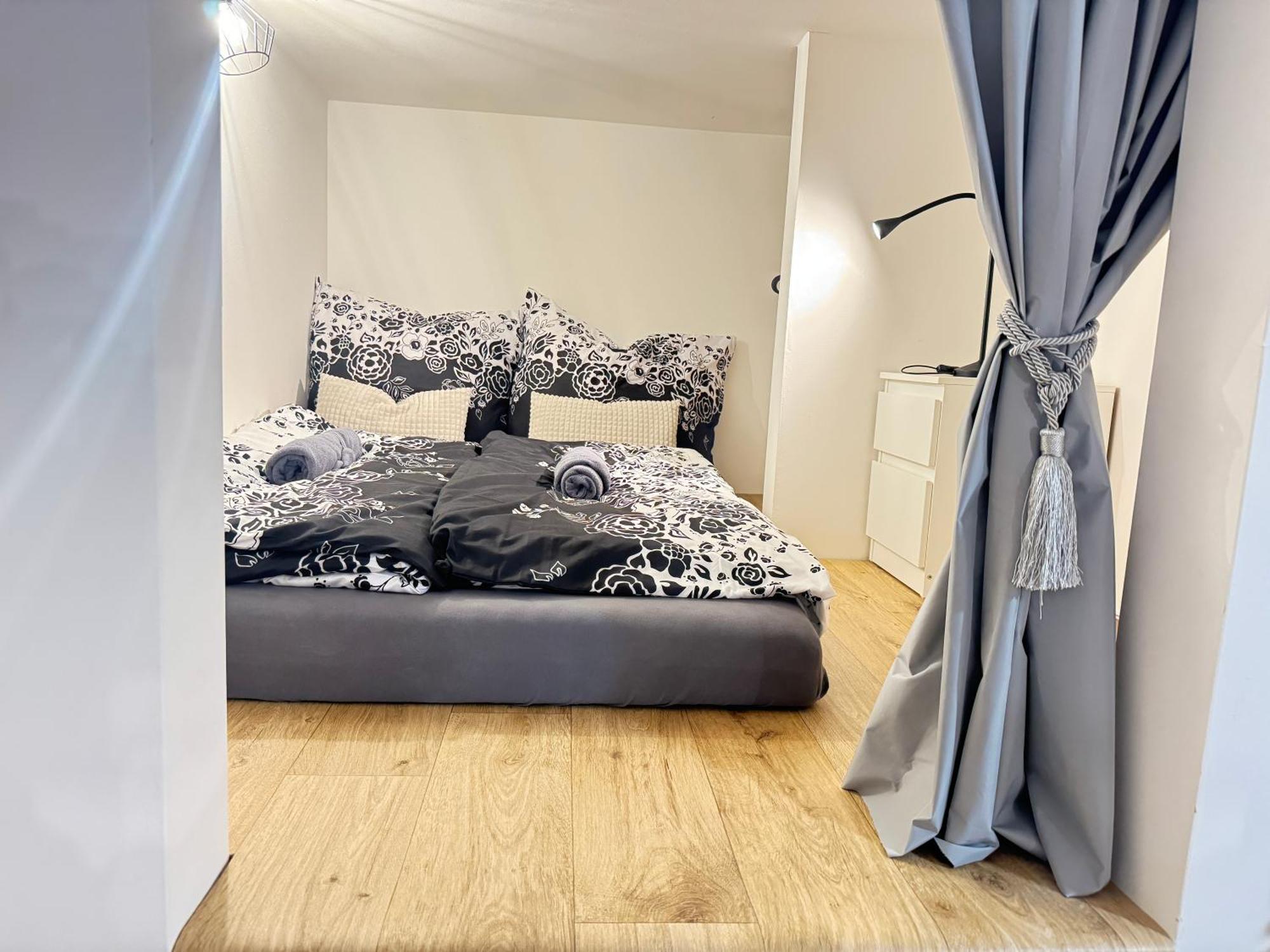 Free Parking - Cozy Apartment Near Vysehrad Railway Bridge プラハ エクステリア 写真