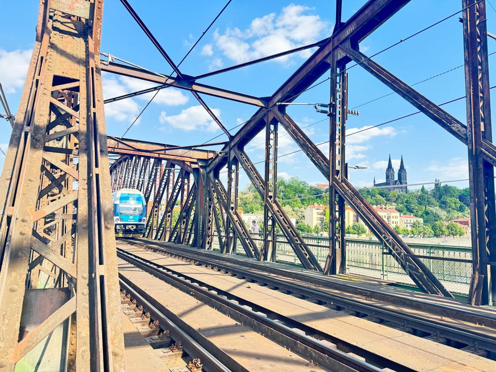 Free Parking - Cozy Apartment Near Vysehrad Railway Bridge プラハ エクステリア 写真